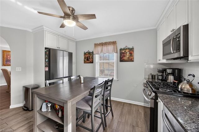 1978 Waccamaw Path, Winston-salem, NC 27127