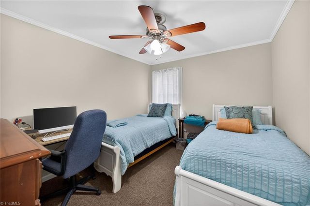 1978 Waccamaw Path, Winston-salem, NC 27127