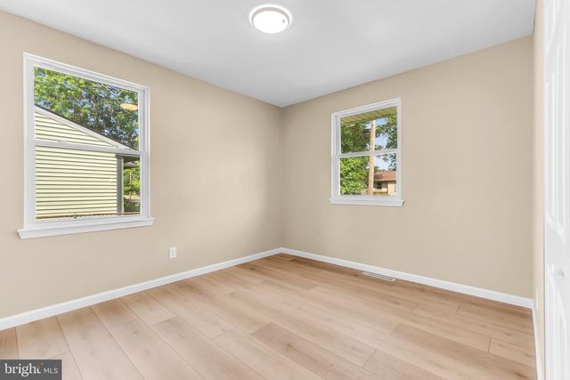 27 S CLUB RD, Pine Hill, NJ 08021