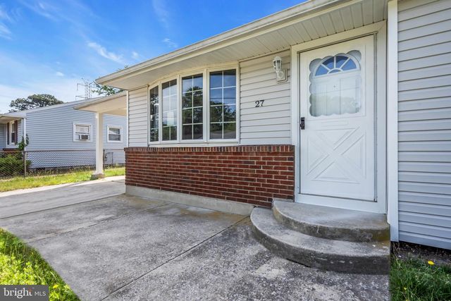 27 S CLUB RD, Pine Hill, NJ 08021