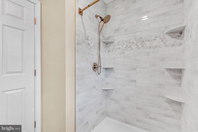 27 S CLUB RD, Pine Hill, NJ 08021