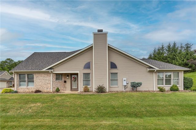 1903 Hunt Club Drive, Hempfield Twp, PA 15601