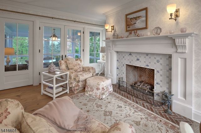 160 S Finley Ave, Bernards Twp., NJ 07920