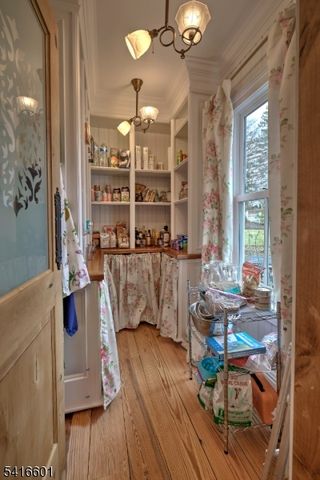 160 S Finley Ave, Bernards Twp., NJ 07920