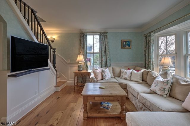 160 S Finley Ave, Bernards Twp., NJ 07920