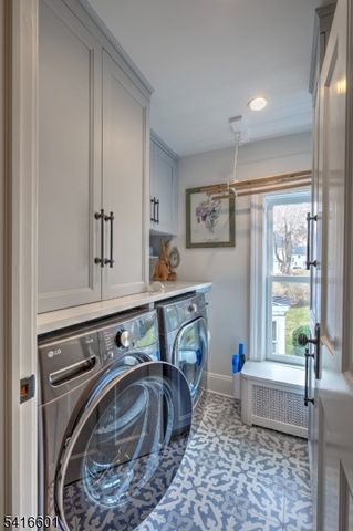 160 S Finley Ave, Bernards Twp., NJ 07920