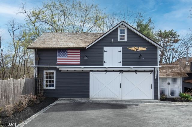 160 S Finley Ave, Bernards Twp., NJ 07920
