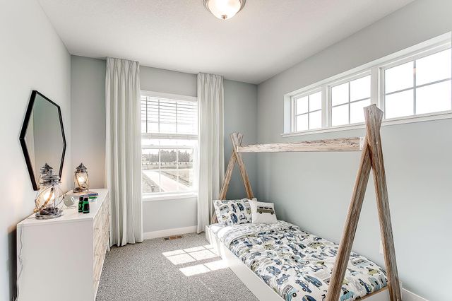 6703 Hinterland Trail S, Cottage Grove, MN 55016