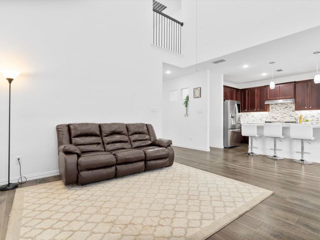 803 Brenda Drive, Mansfield, TX 76063