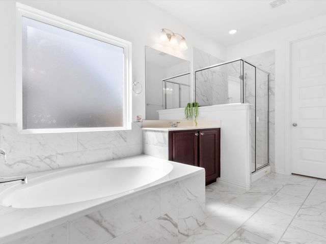 803 Brenda Drive, Mansfield, TX 76063