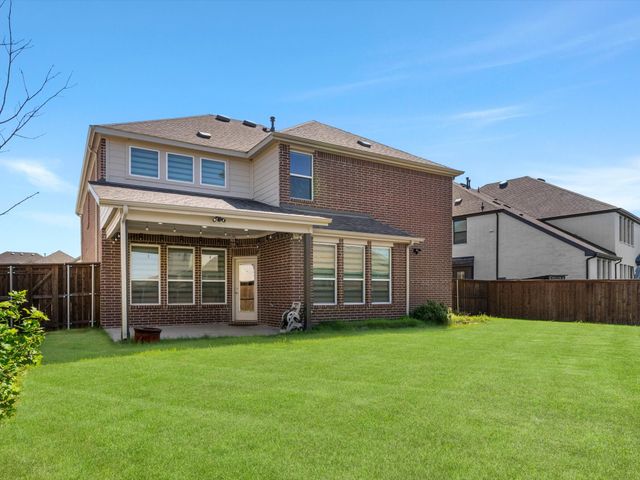 803 Brenda Drive, Mansfield, TX 76063