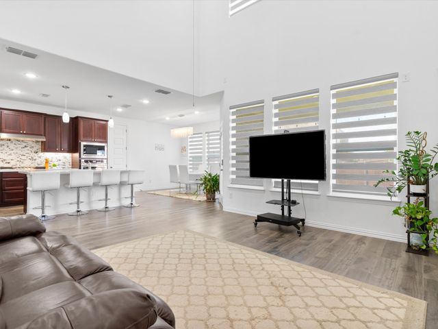 803 Brenda Drive, Mansfield, TX 76063