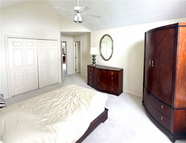 134 St Thomas Dr, Patterson Twp, PA 15010
