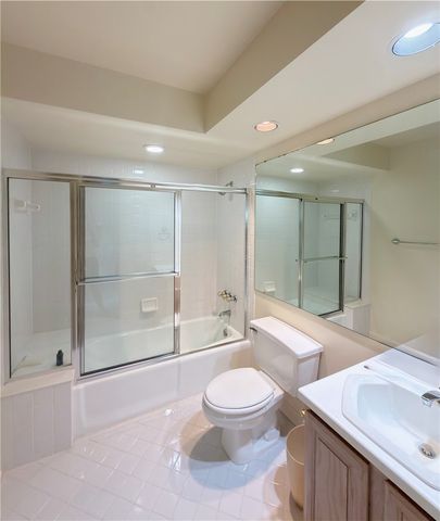 134 St Thomas Dr, Patterson Twp, PA 15010