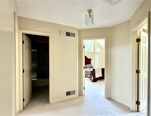 134 St Thomas Dr, Patterson Twp, PA 15010