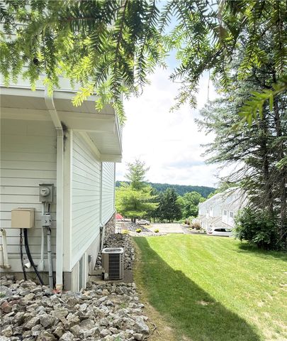 134 St Thomas Dr, Patterson Twp, PA 15010