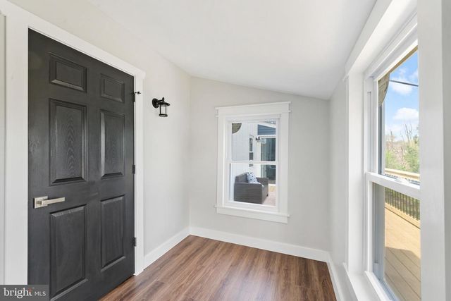 11 HELLUVA HILL LN, Glen Mills, PA 19342