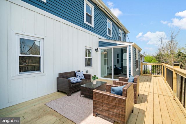 11 HELLUVA HILL LN, Glen Mills, PA 19342