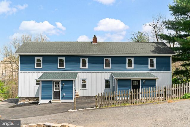 11 HELLUVA HILL LN, Glen Mills, PA 19342