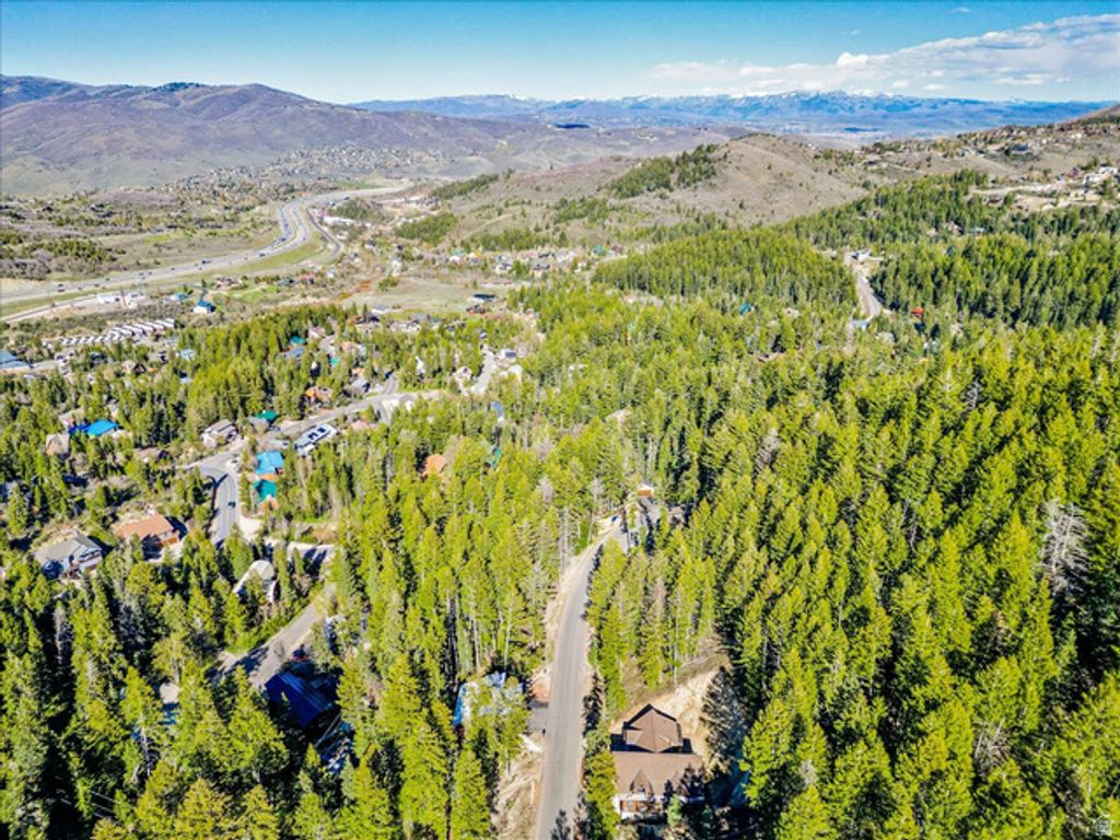 Image 15 of property listing at 465 UPPER EVERGREEN DR # 94, Park City, UT 84098