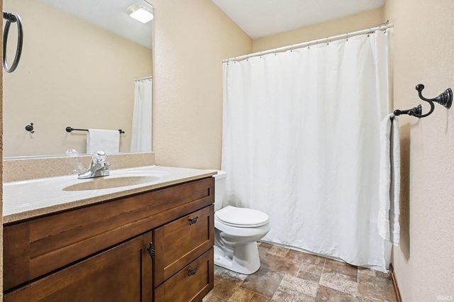 4028 N Aspen Drive, Warsaw, IN 46582