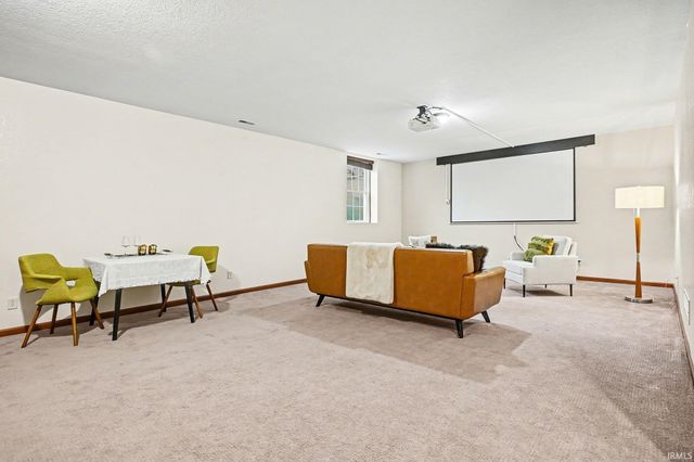 4028 N Aspen Drive, Warsaw, IN 46582