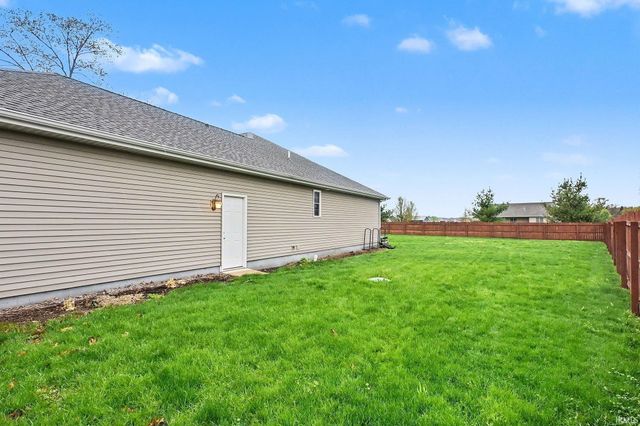 4028 N Aspen Drive, Warsaw, IN 46582