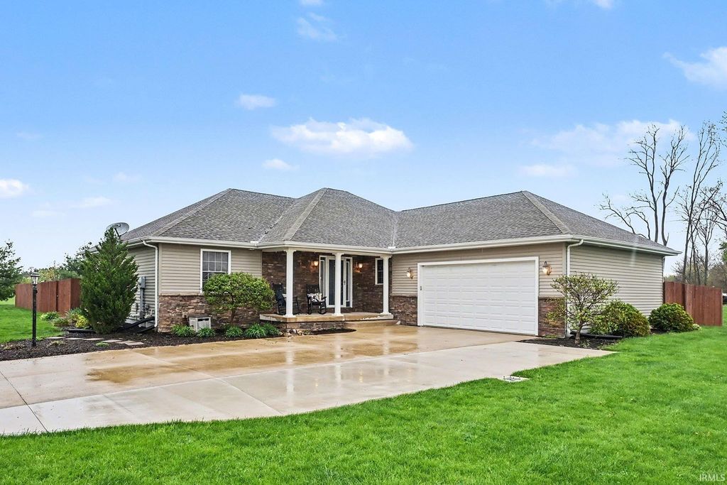 4028 N Aspen Drive, Warsaw, IN 46582