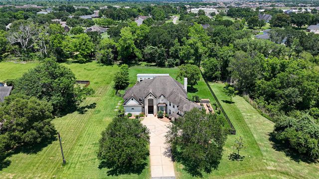 3939 Ramble Creek Drive, Missouri City, TX 77459