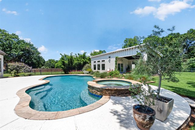 3939 Ramble Creek Drive, Missouri City, TX 77459