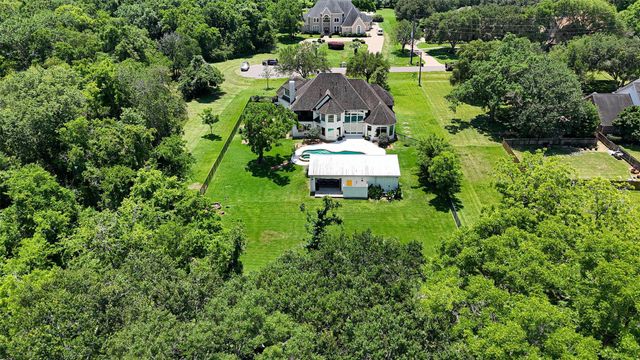 3939 Ramble Creek Drive, Missouri City, TX 77459