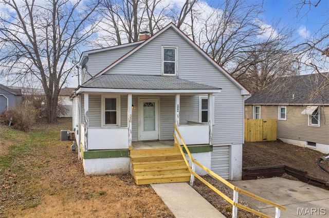 534 Poplar Street, Highland, IL 62249