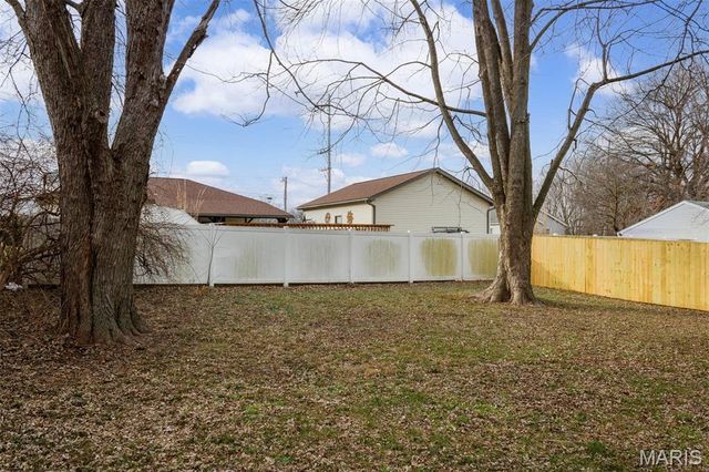 534 Poplar Street, Highland, IL 62249