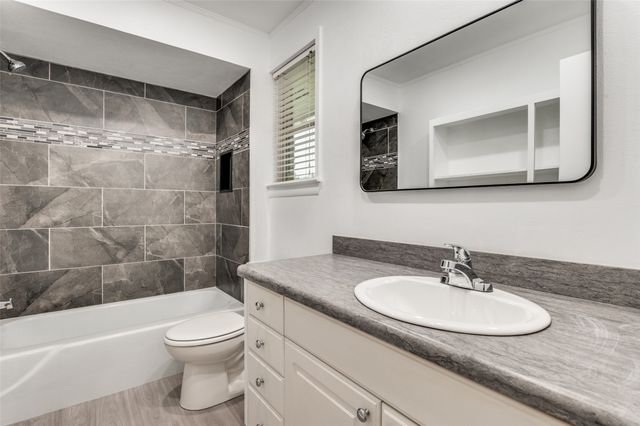 3712 Stafford Street, Irving, TX 75062