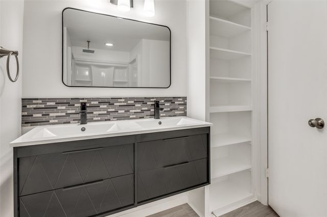 3712 Stafford Street, Irving, TX 75062