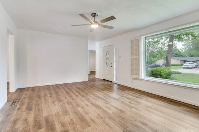 3712 Stafford Street, Irving, TX 75062