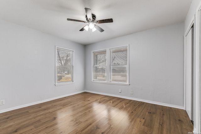 571 Kashmuir Pl, San Antonio, TX 78223