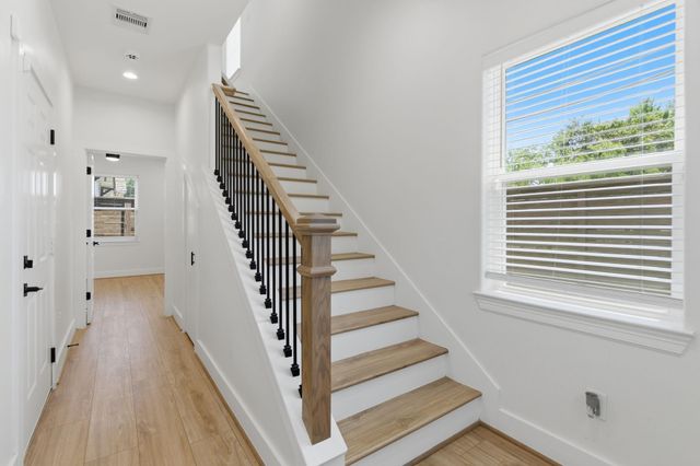2213 Roberts Street, Houston, TX 77004