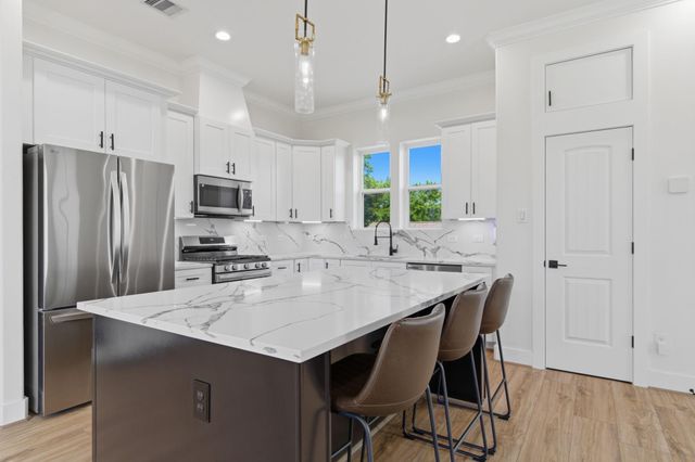 2213 Roberts Street, Houston, TX 77004