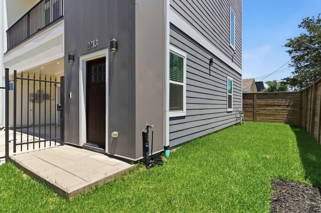 2213 Roberts Street, Houston, TX 77004