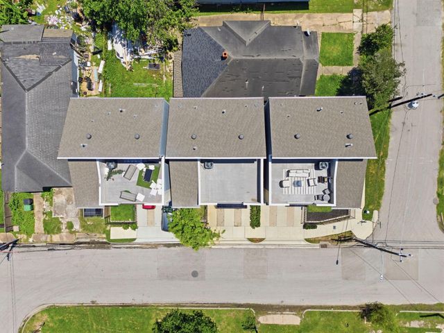 2213 Roberts Street, Houston, TX 77004