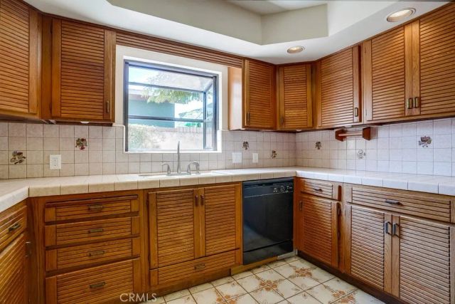 1307 Mackay Lane, Redondo Beach, CA 90278