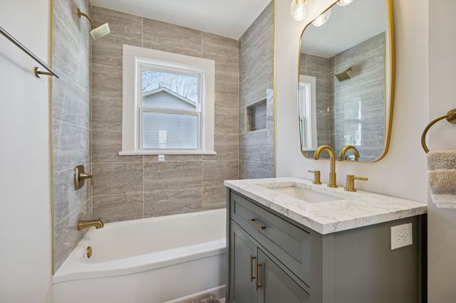 223 Davis Ave, Columbia, TN 38401