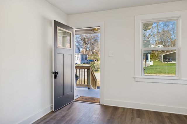 223 Davis Ave, Columbia, TN 38401