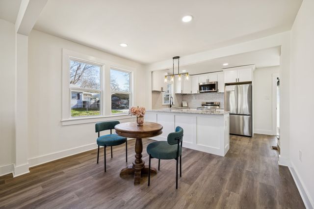 223 Davis Ave, Columbia, TN 38401