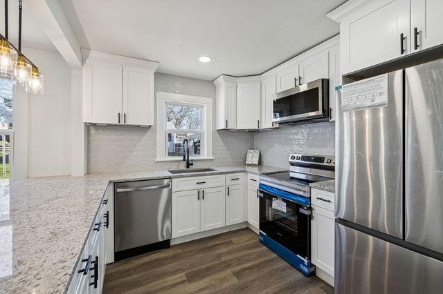 223 Davis Ave, Columbia, TN 38401