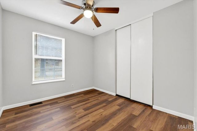 2952 Flower Lane, St Louis, MO 63129