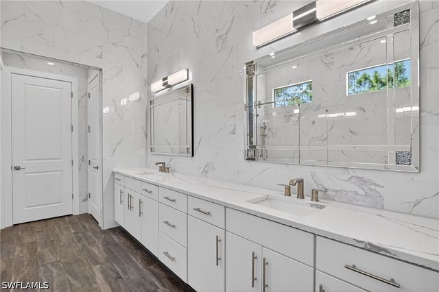 19679 Panther Island BLVD, Estero, FL 33928
