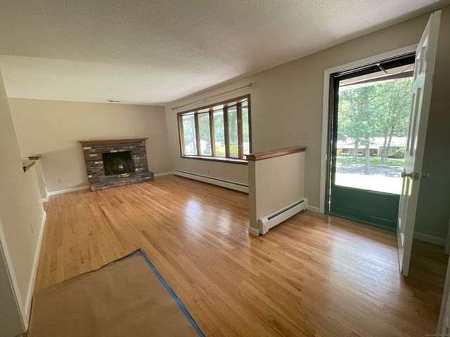 132 Alder Lane, Southington, CT 06489