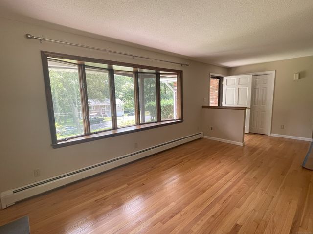132 Alder Lane, Southington, CT 06489